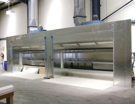 Wet spray booth