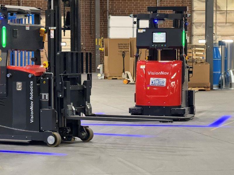 robot forklifts