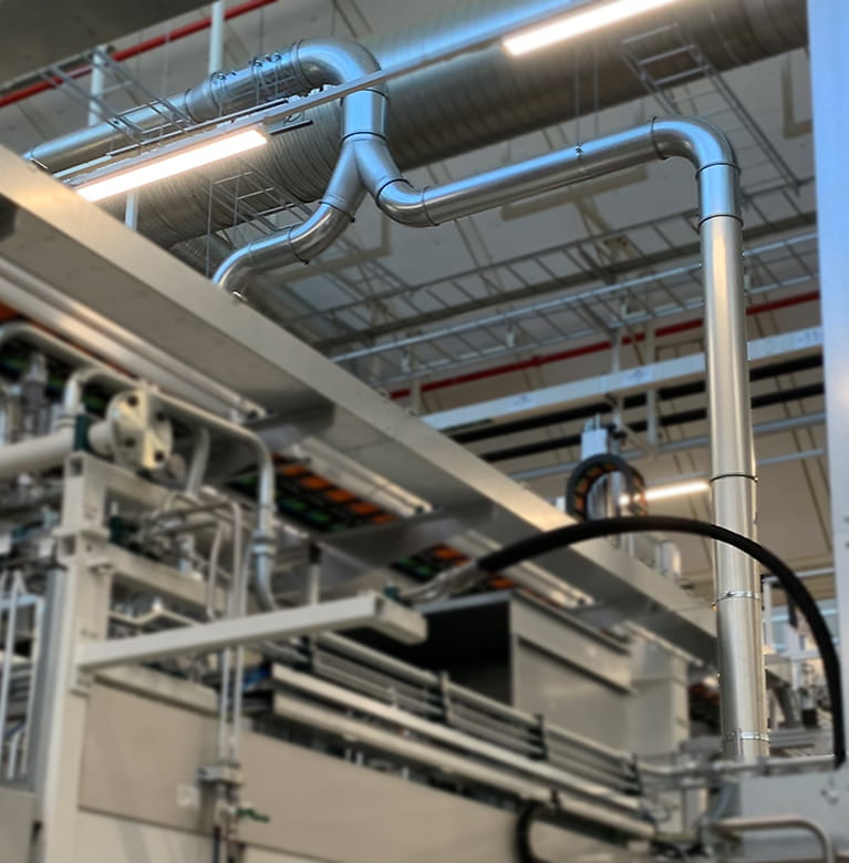 Nordfab QFS Sealed Duct in automotive parts manufacturing facility